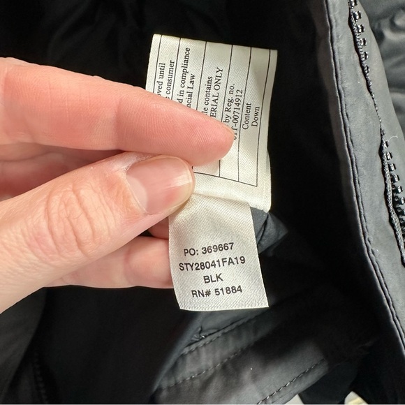 Patagonia Women's Down With It Puffer Jacket - Picture 8 of 8